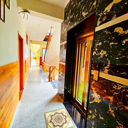 Hotel Marina Heights Manali  Ngoại thất bức ảnh