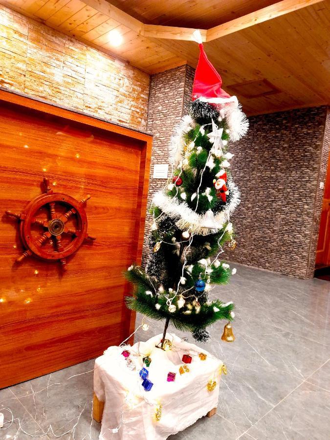 Hotel Marina Heights Manali  Ngoại thất bức ảnh