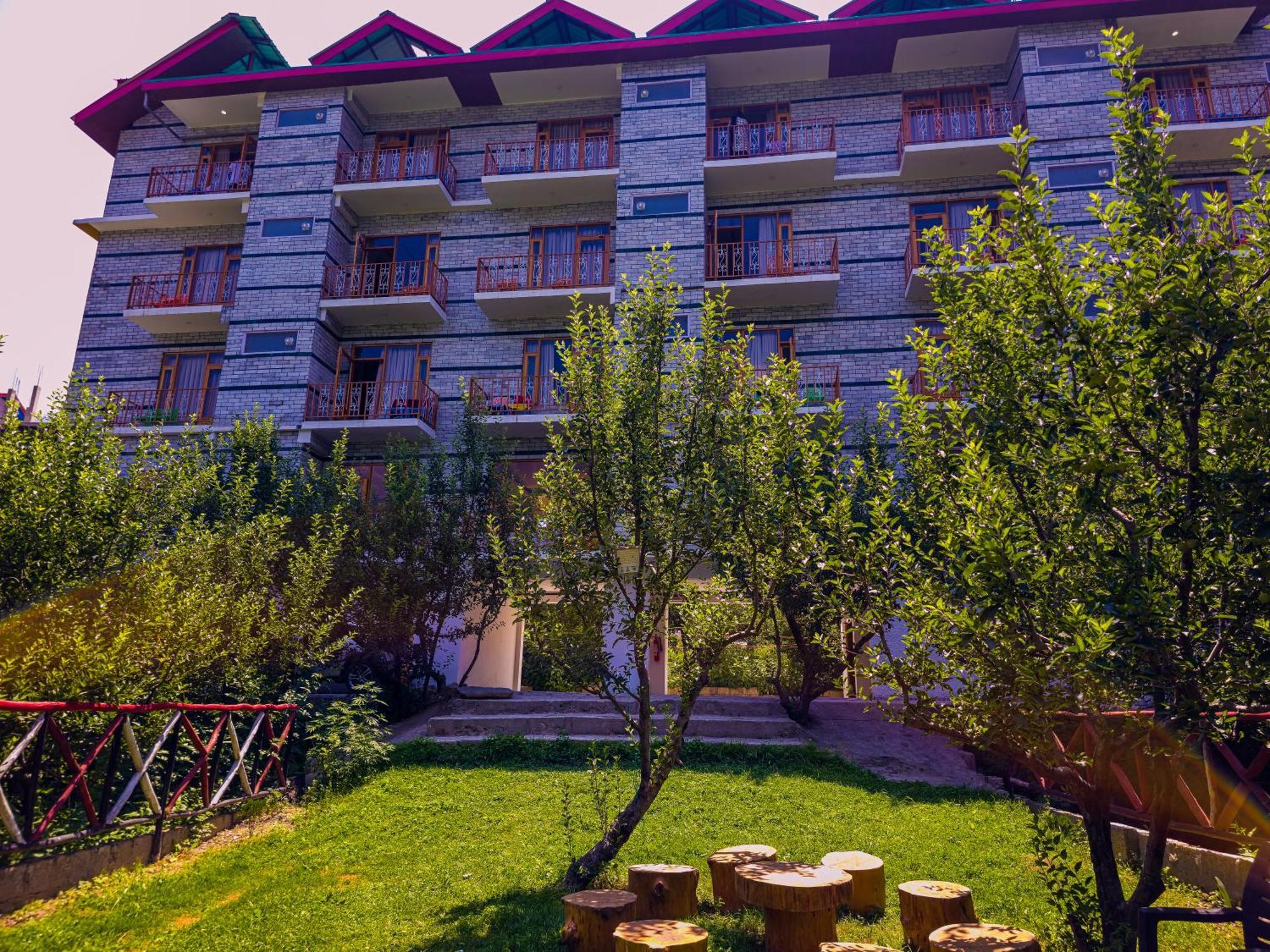 Hotel Marina Heights Manali  Ngoại thất bức ảnh